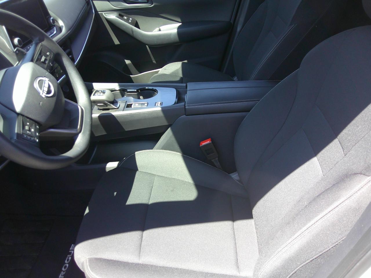Nissan Rogue FWD S *Ltd Avail* 2026
