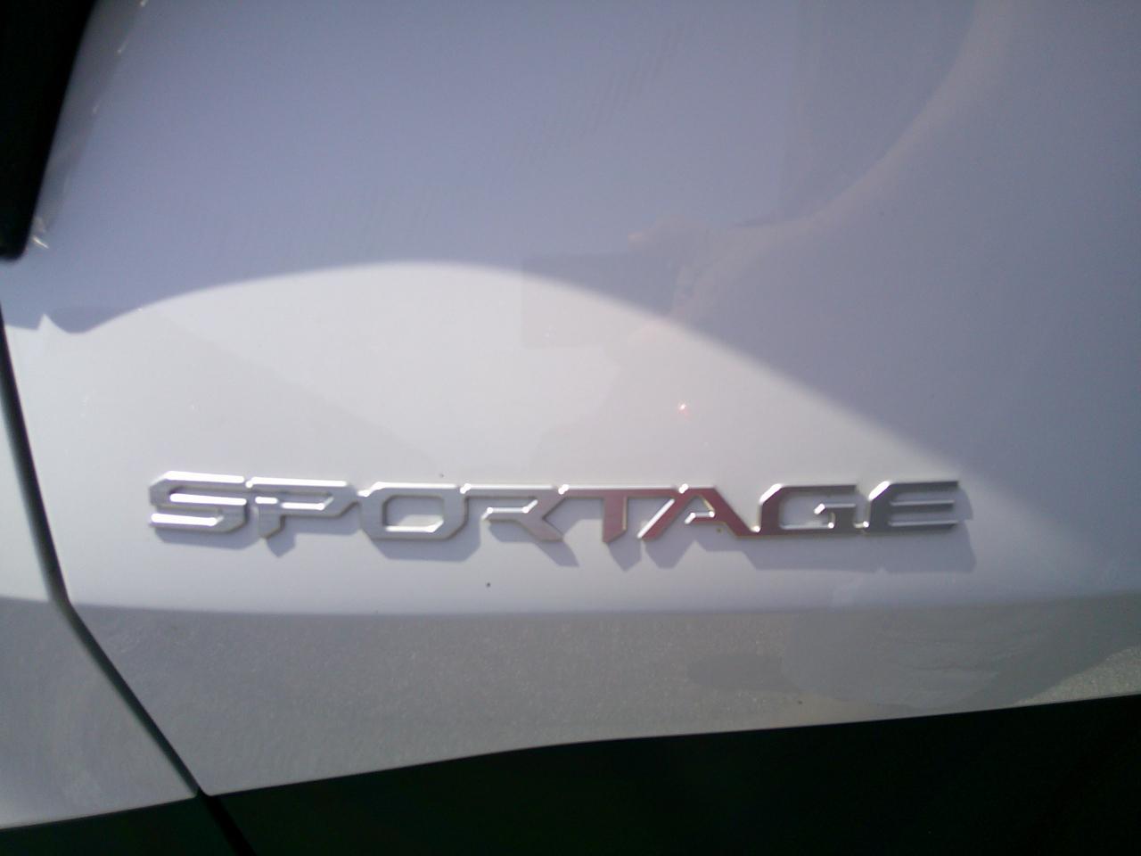 Kia Sportage LX FWD 2026