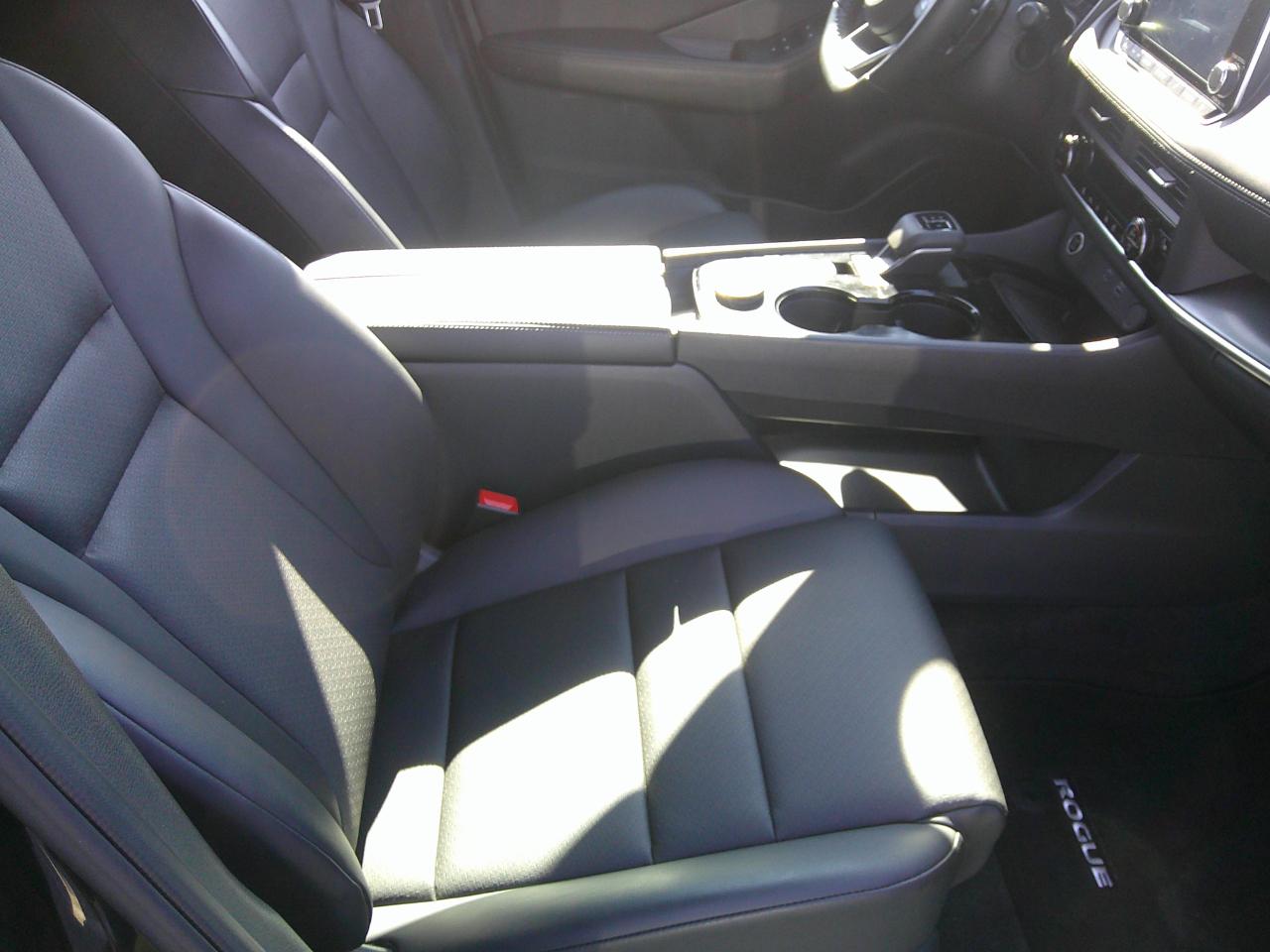 Nissan Rogue AWD SV 2023