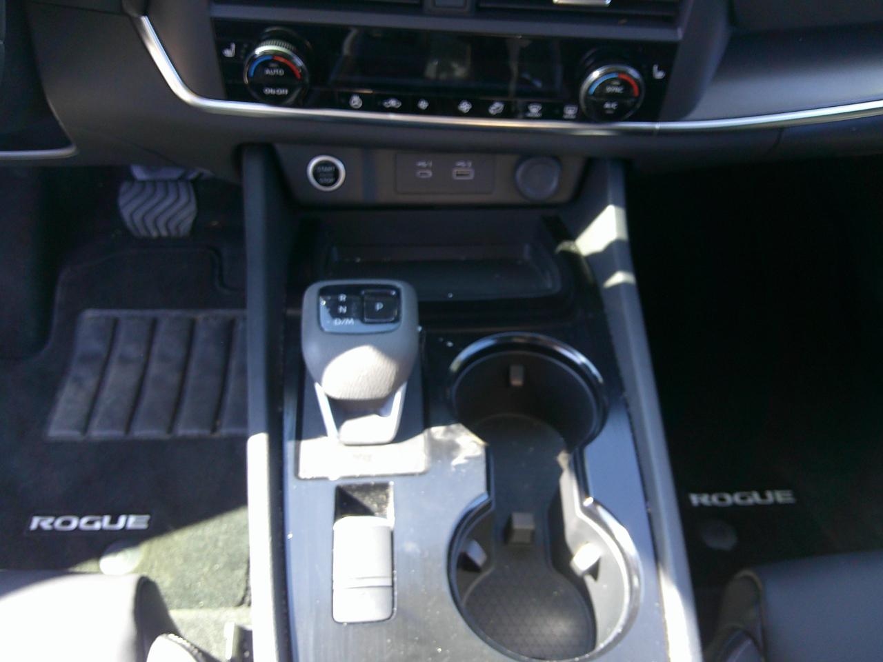 Nissan Rogue AWD SV 2023