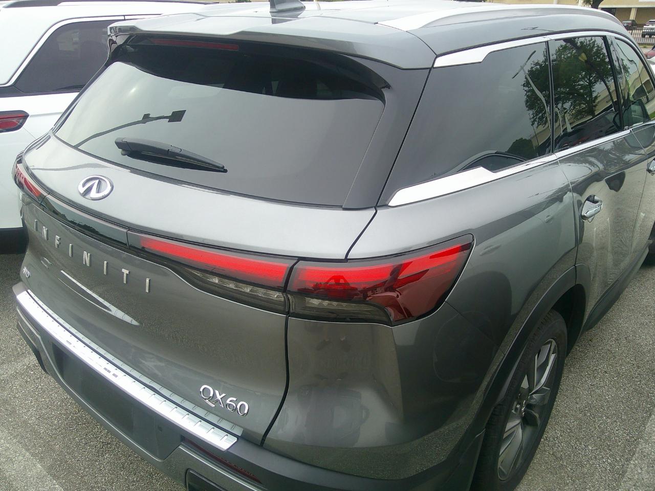 Infiniti QX60 LUXE AWD 2023