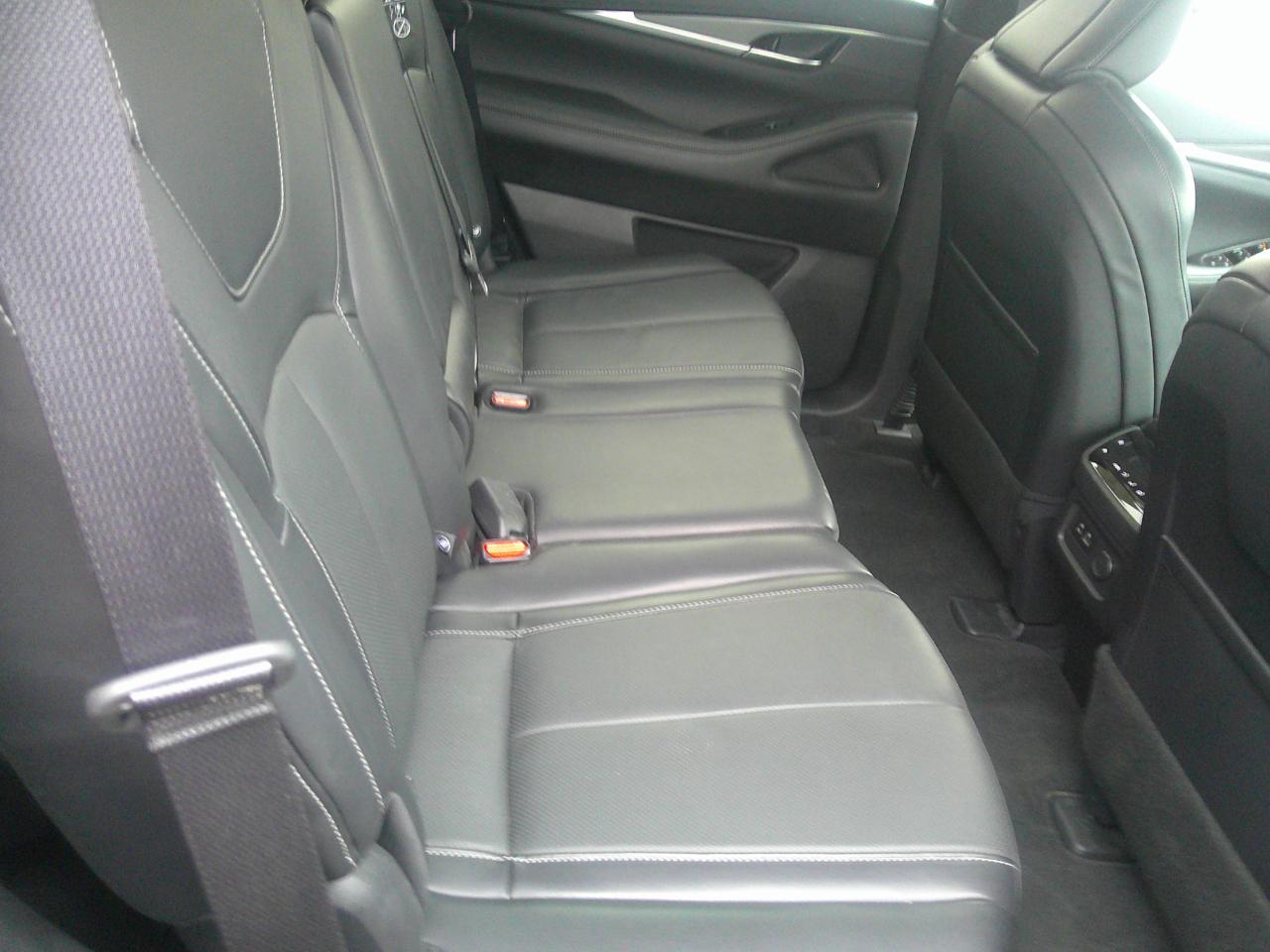 Infiniti QX60 LUXE AWD 2023