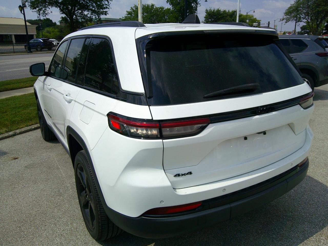 Jeep Grand Cherokee Altitude 4x4 2023