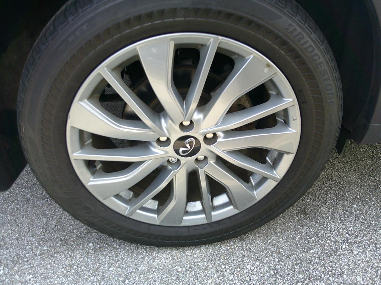 Infiniti QX50 LUXE AWD 2023