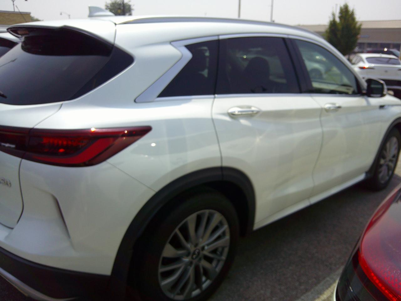 Infiniti QX50 LUXE AWD 2023