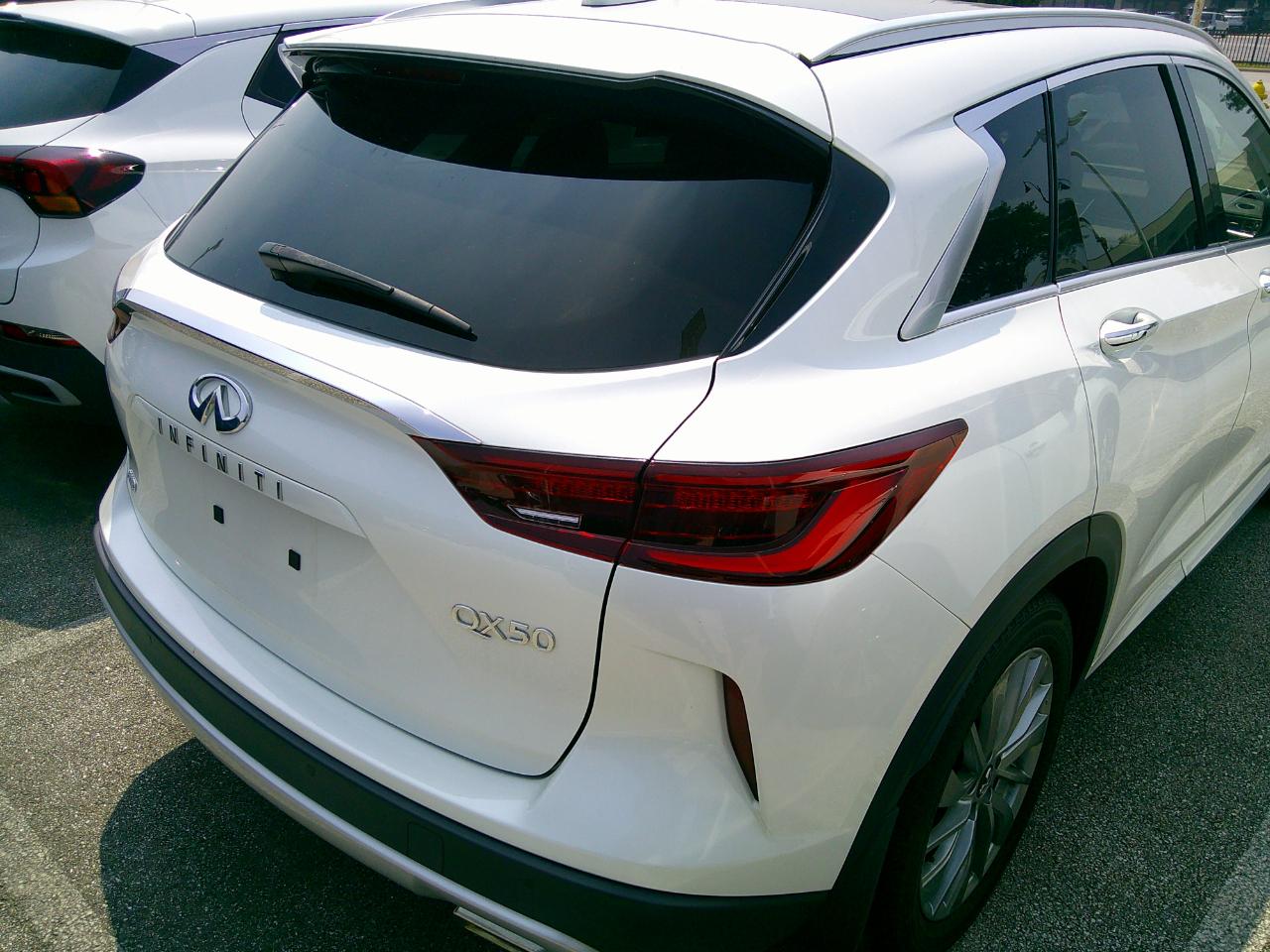 Infiniti QX50 LUXE AWD 2023