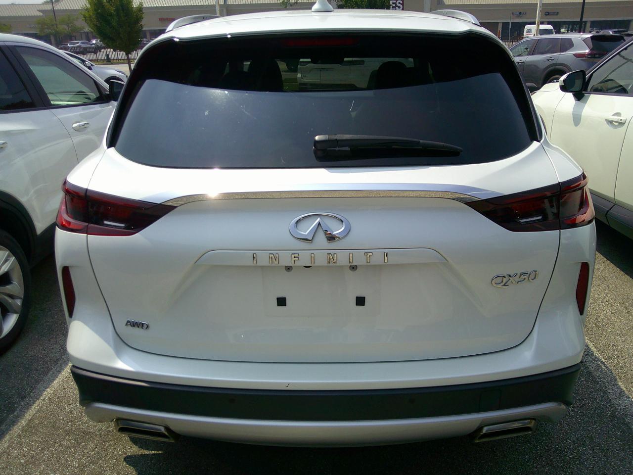 Infiniti QX50 LUXE AWD 2023