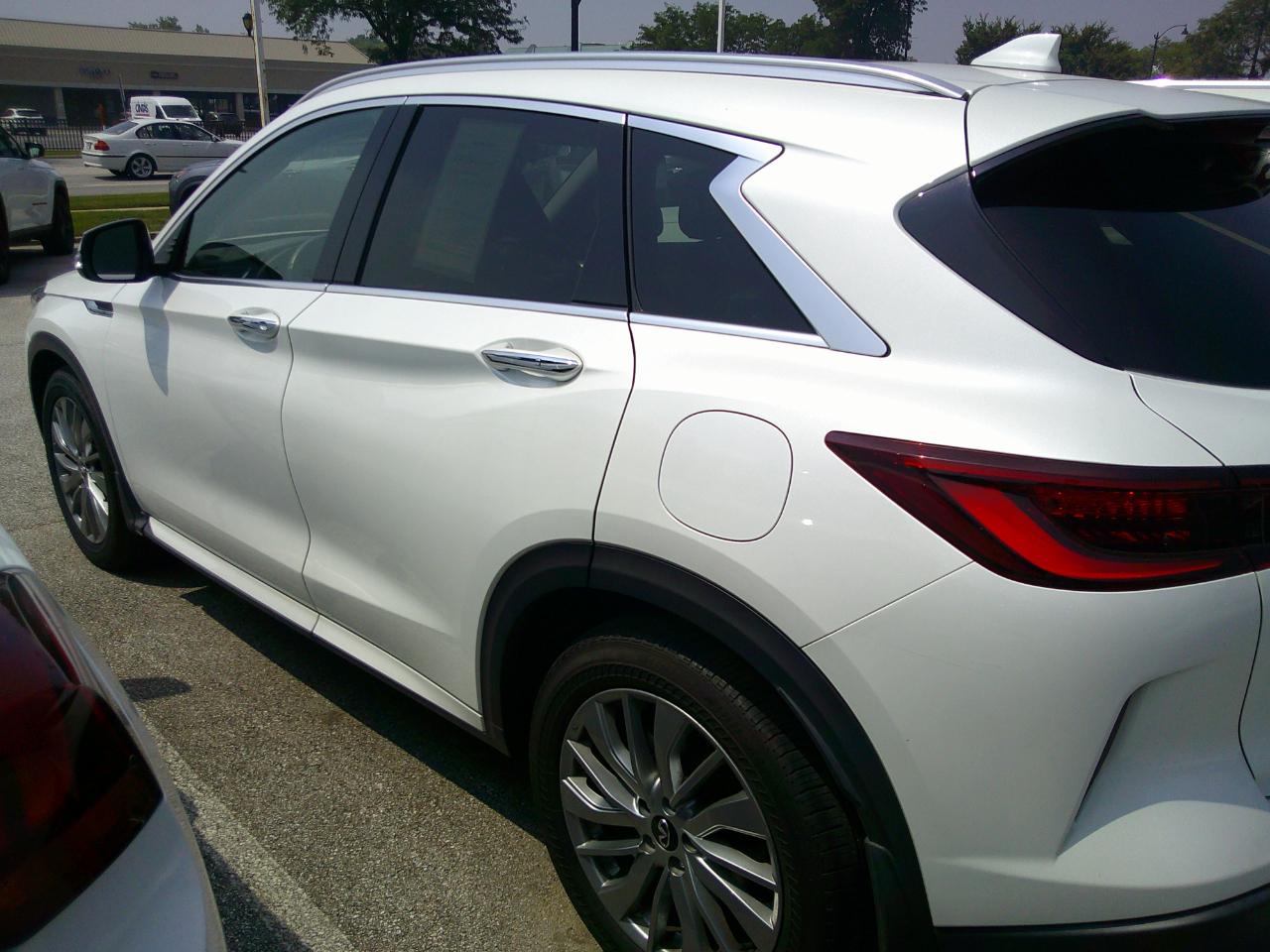 Infiniti QX50 LUXE AWD 2023