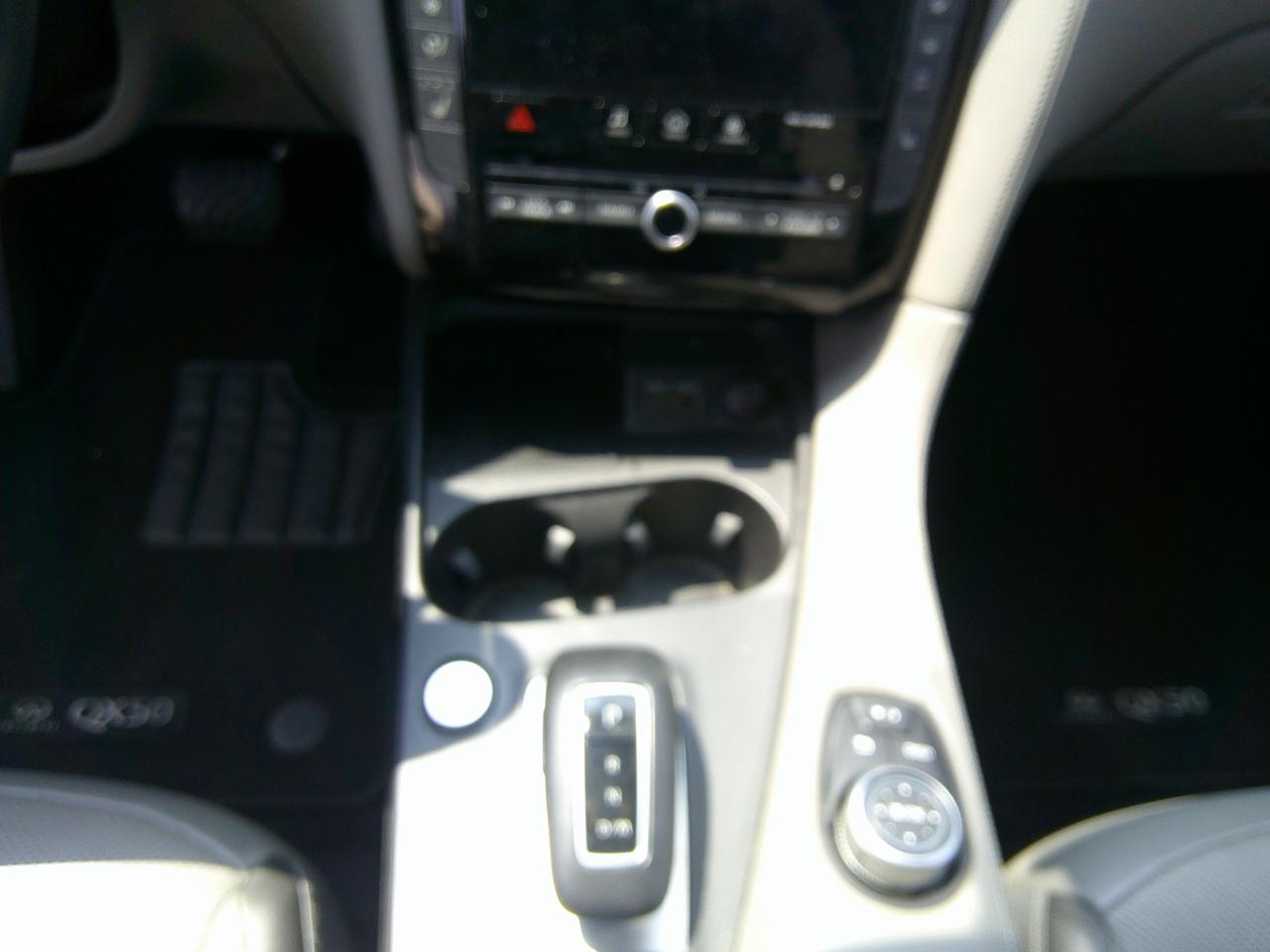 Infiniti QX50 LUXE AWD 2023