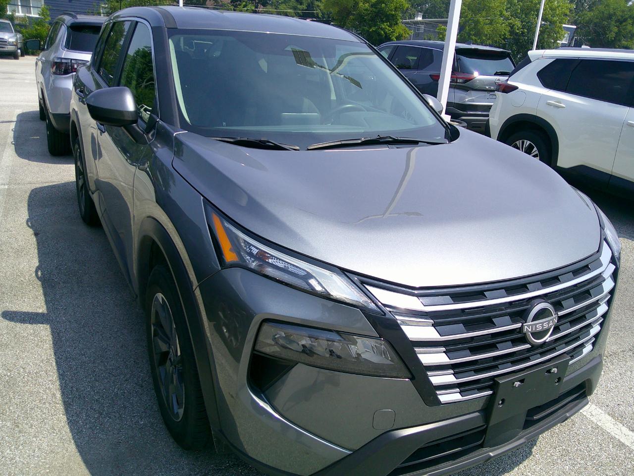 Nissan Rogue FWD SV 2025