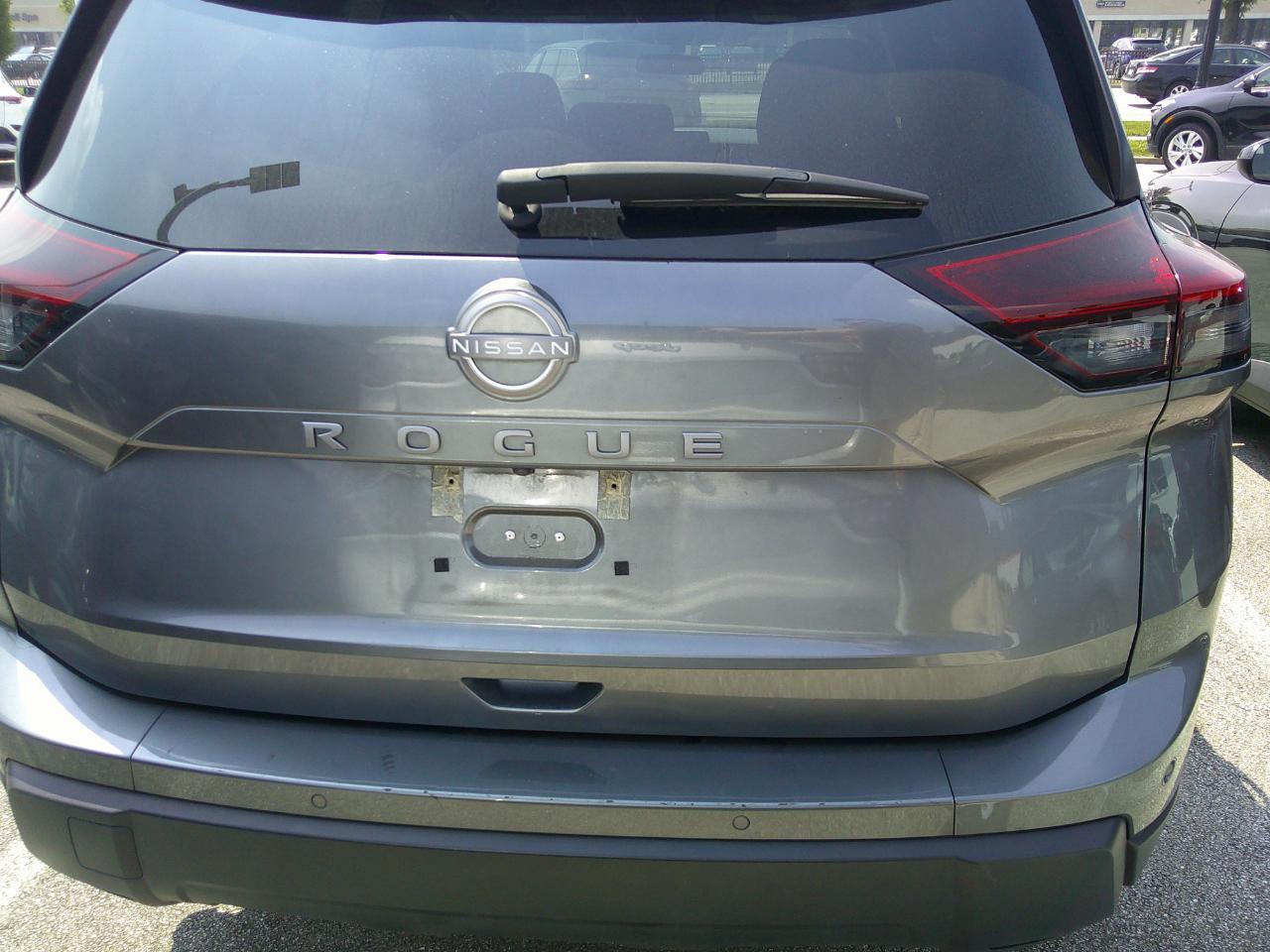 Nissan Rogue FWD SV 2025