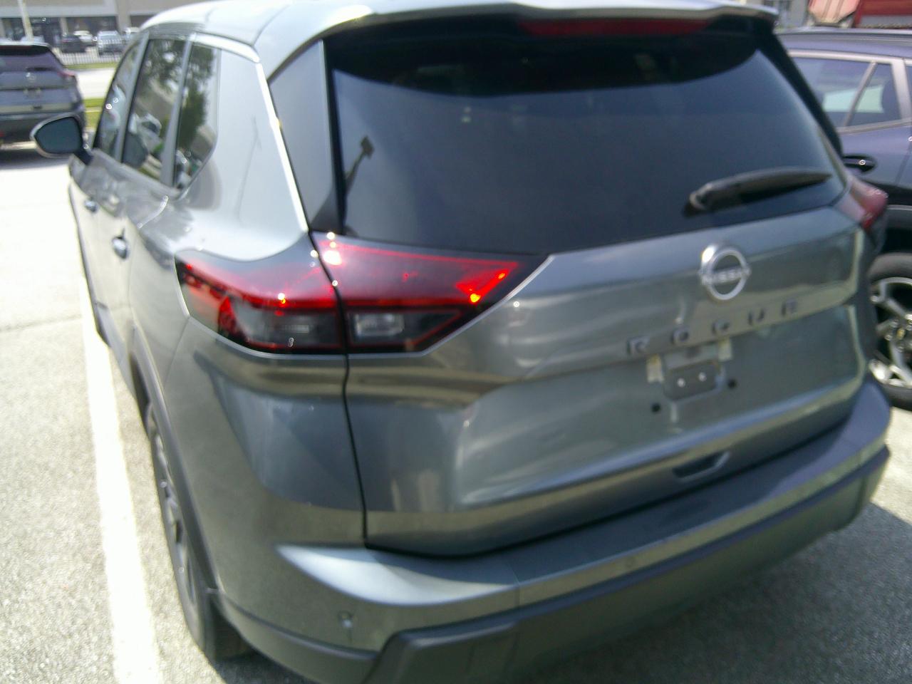 Nissan Rogue FWD SV 2025