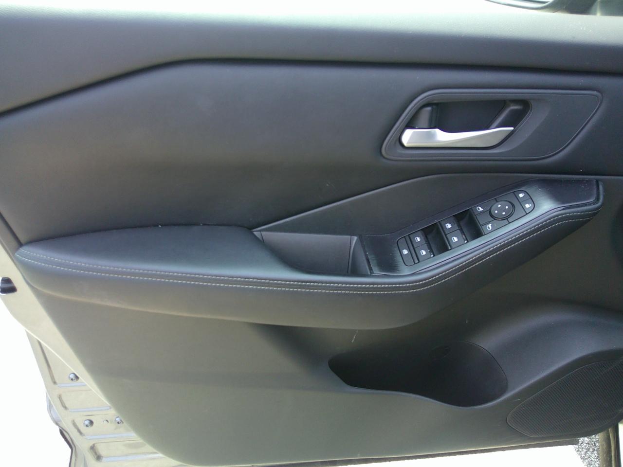 Nissan Rogue FWD SV 2025