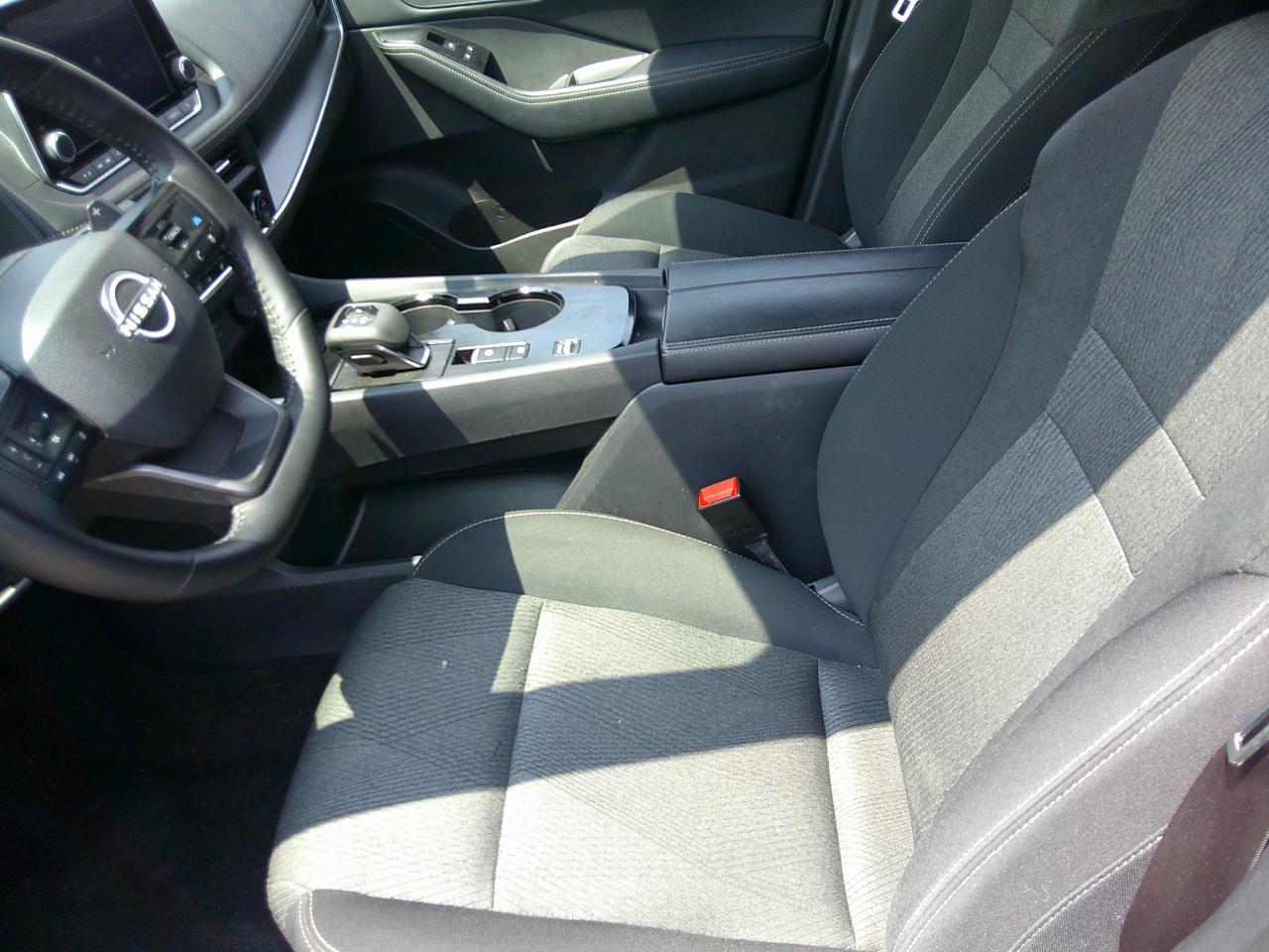 Nissan Rogue FWD SV 2025