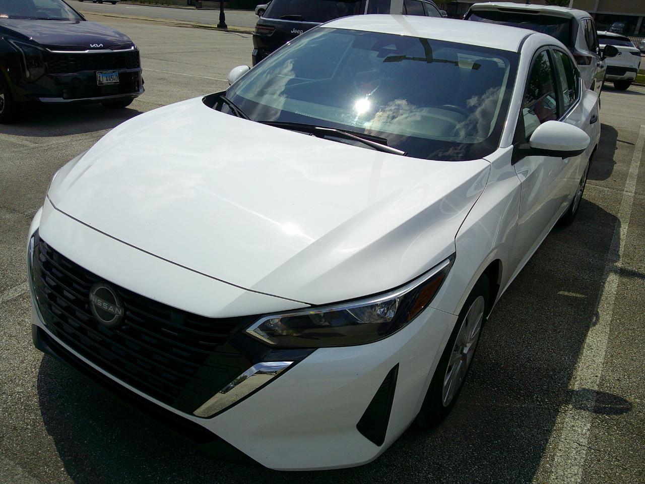 Nissan Sentra S CVT 2025