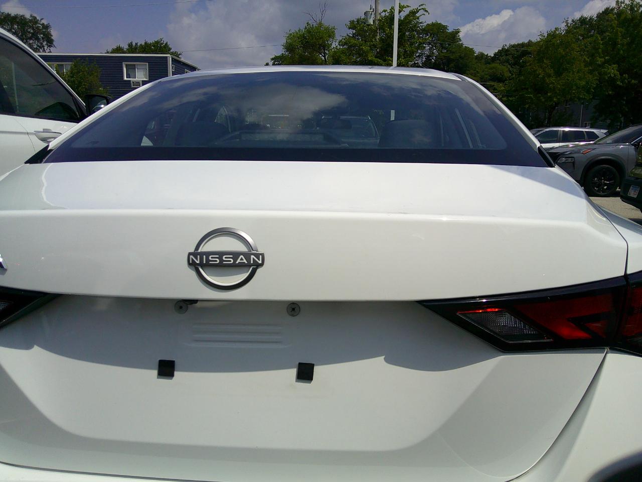 Nissan Sentra S CVT 2025