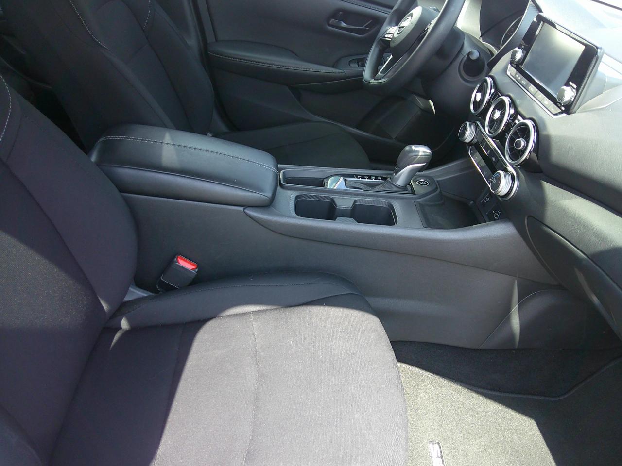 Nissan Sentra S CVT 2025
