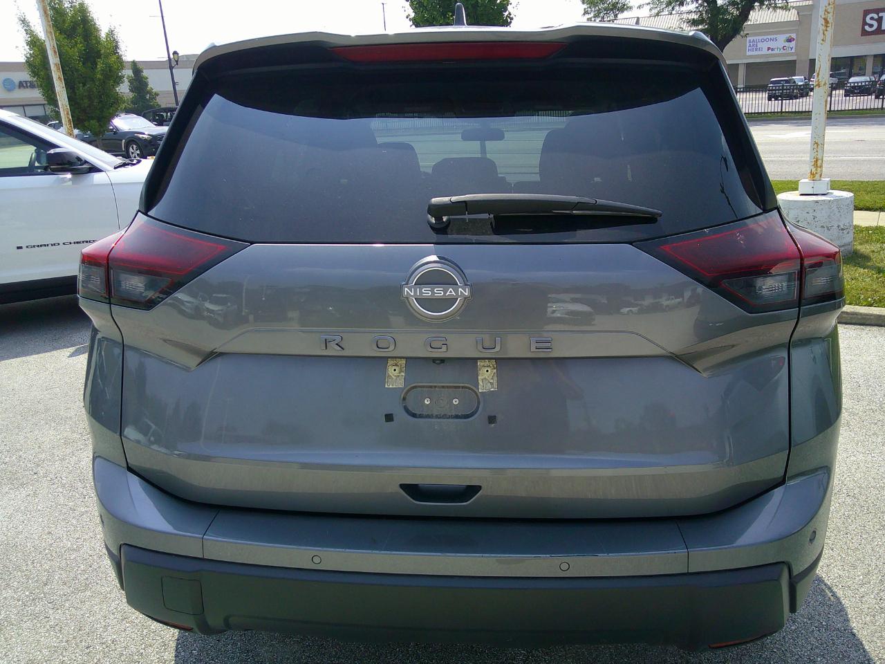 Nissan Rogue FWD SV 2025