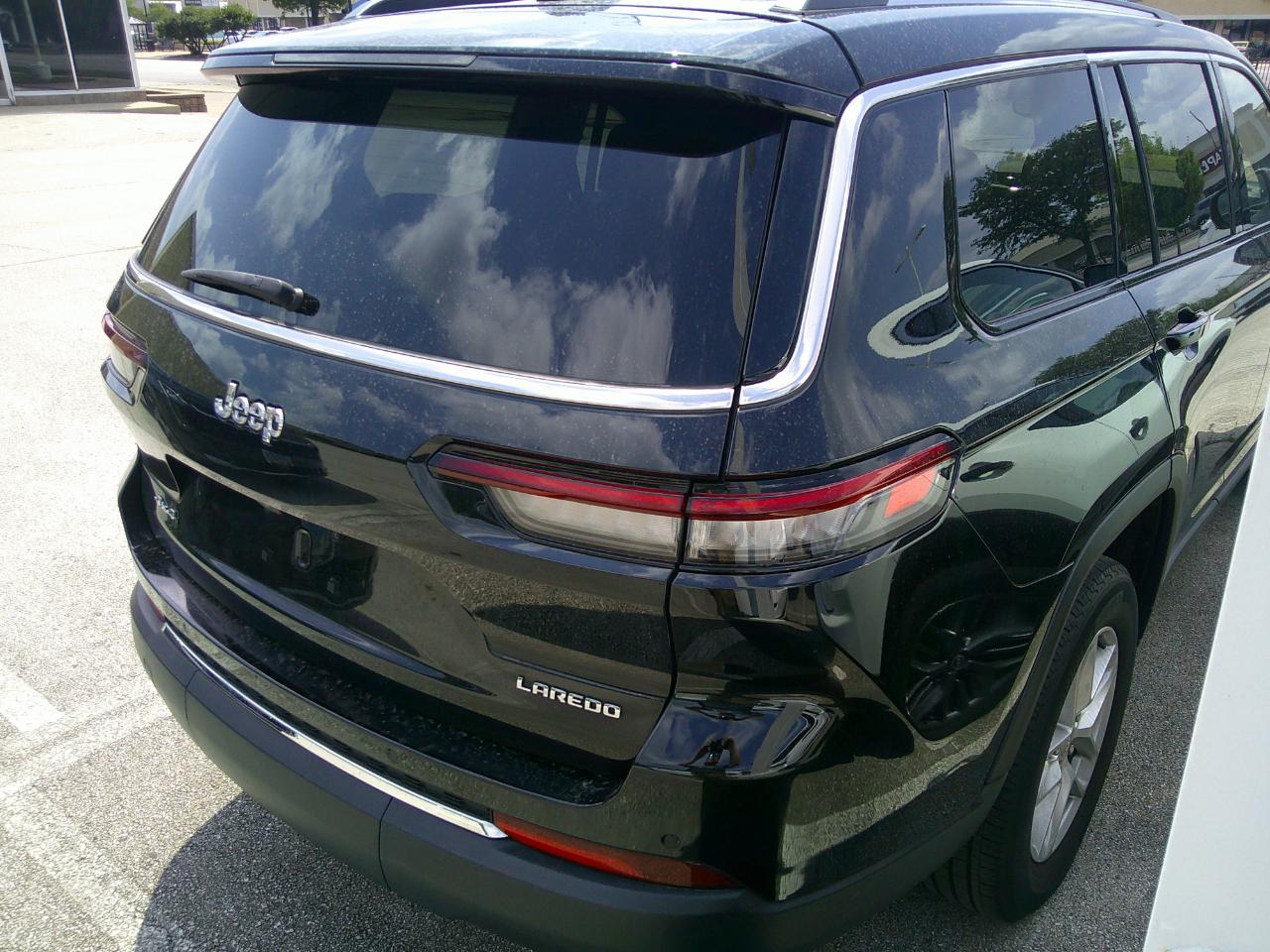 Jeep Grand Cherokee L Laredo 4x4 2023