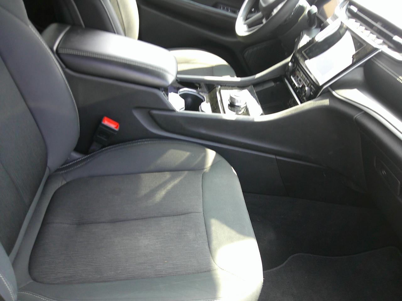 Jeep Grand Cherokee L Laredo 4x4 2023