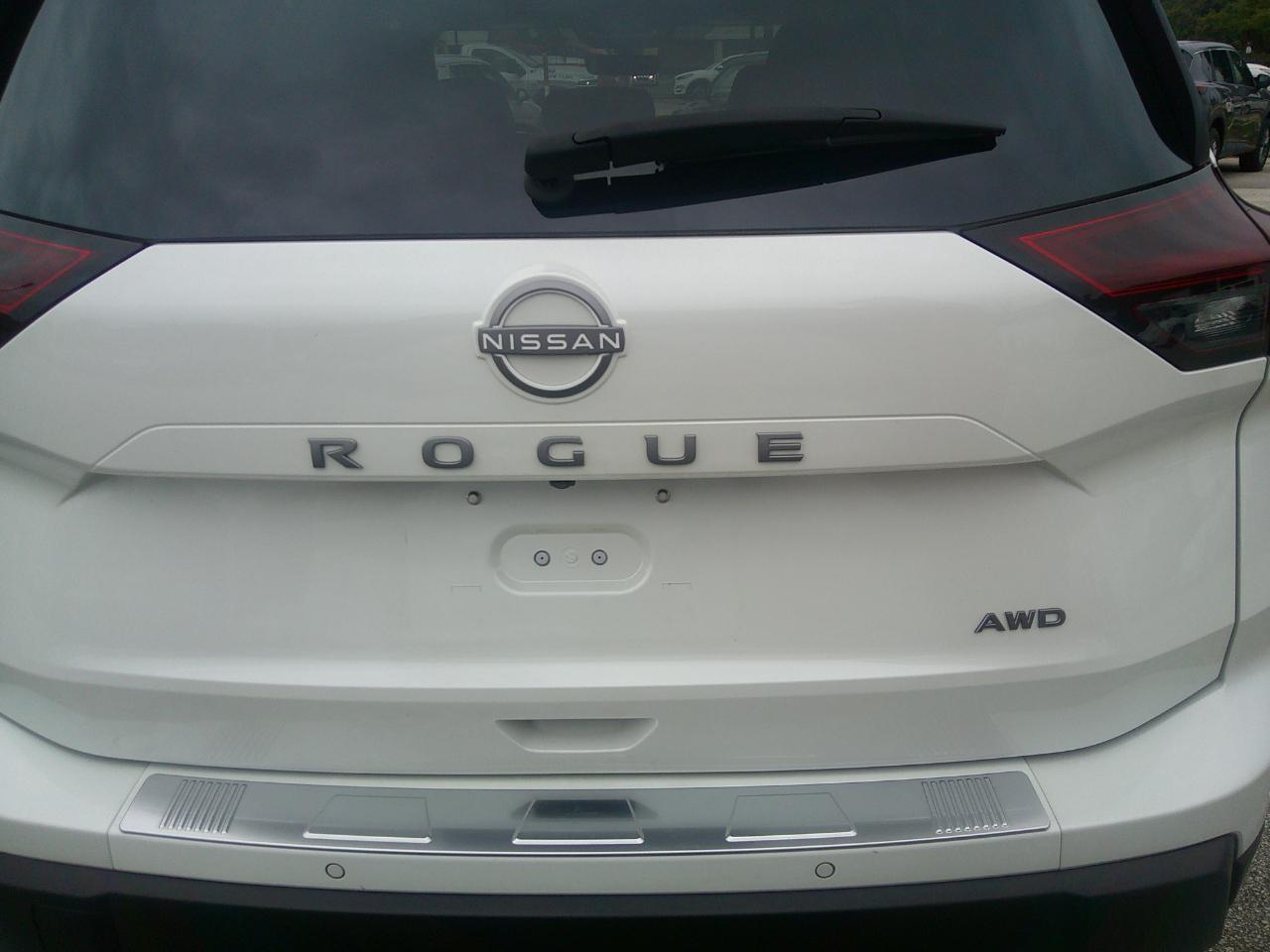 Nissan Rogue AWD SV 2025