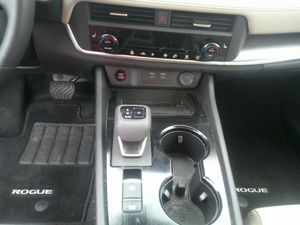 Nissan Rogue AWD SV 2025