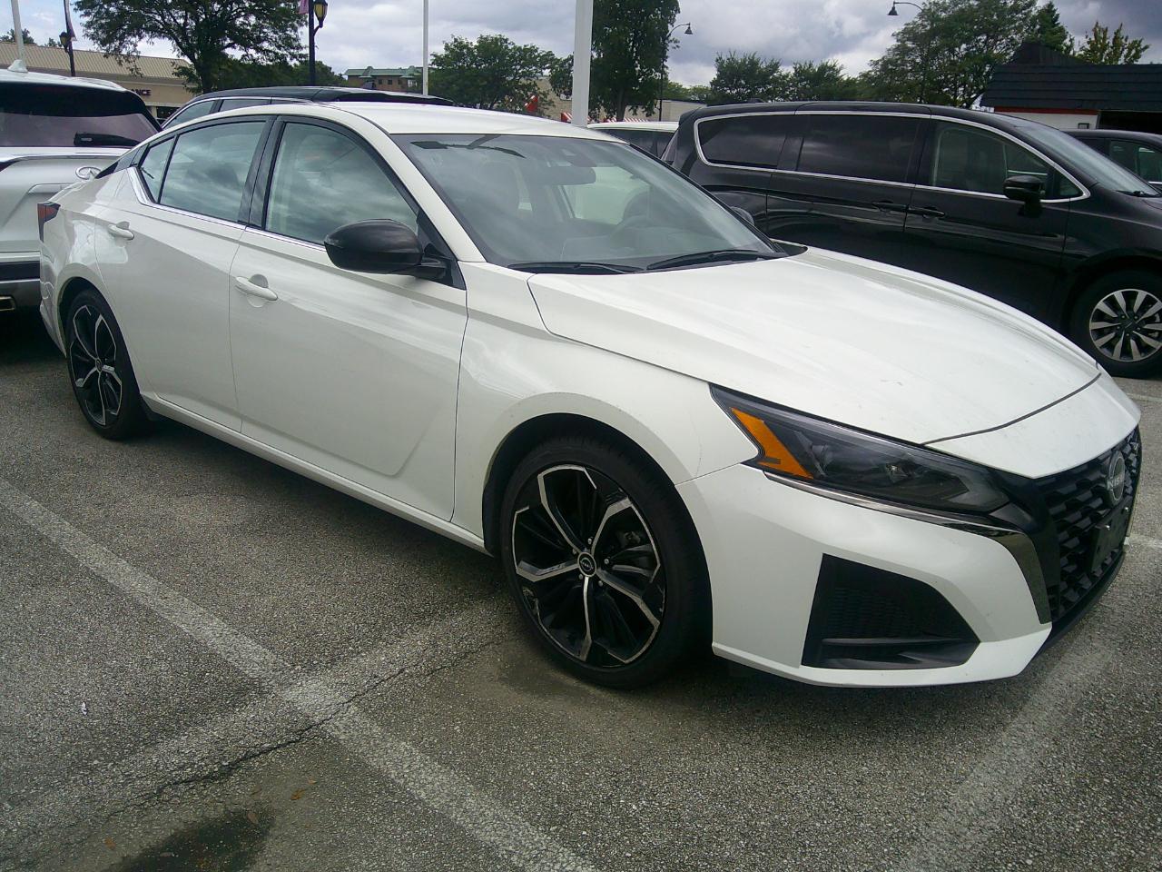 Nissan Altima SR FWD 2025