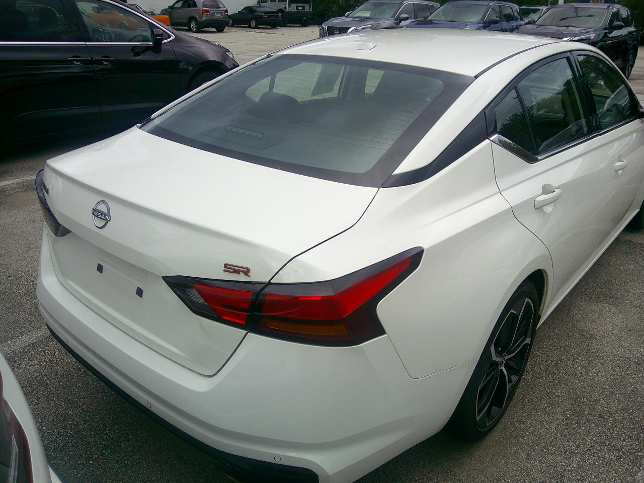 Nissan Altima SR FWD 2025