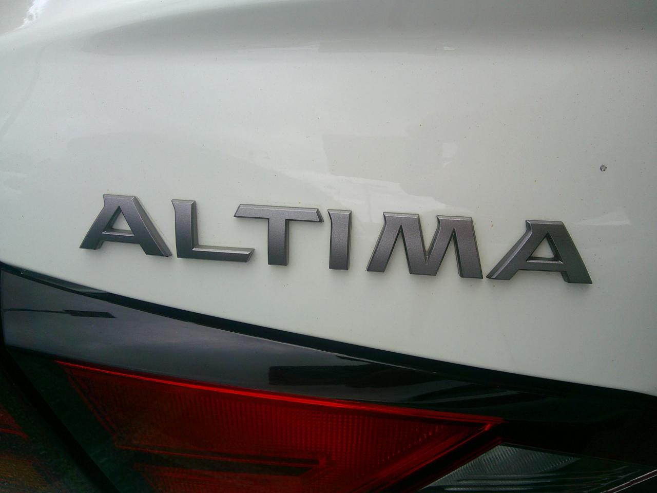 Nissan Altima SR FWD 2025
