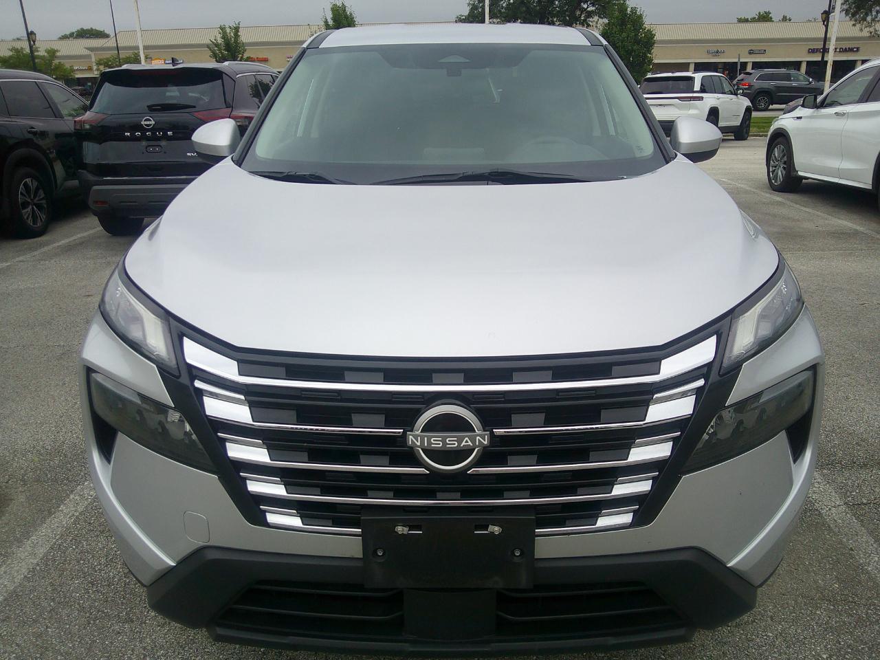 Nissan Rogue FWD SV 2024
