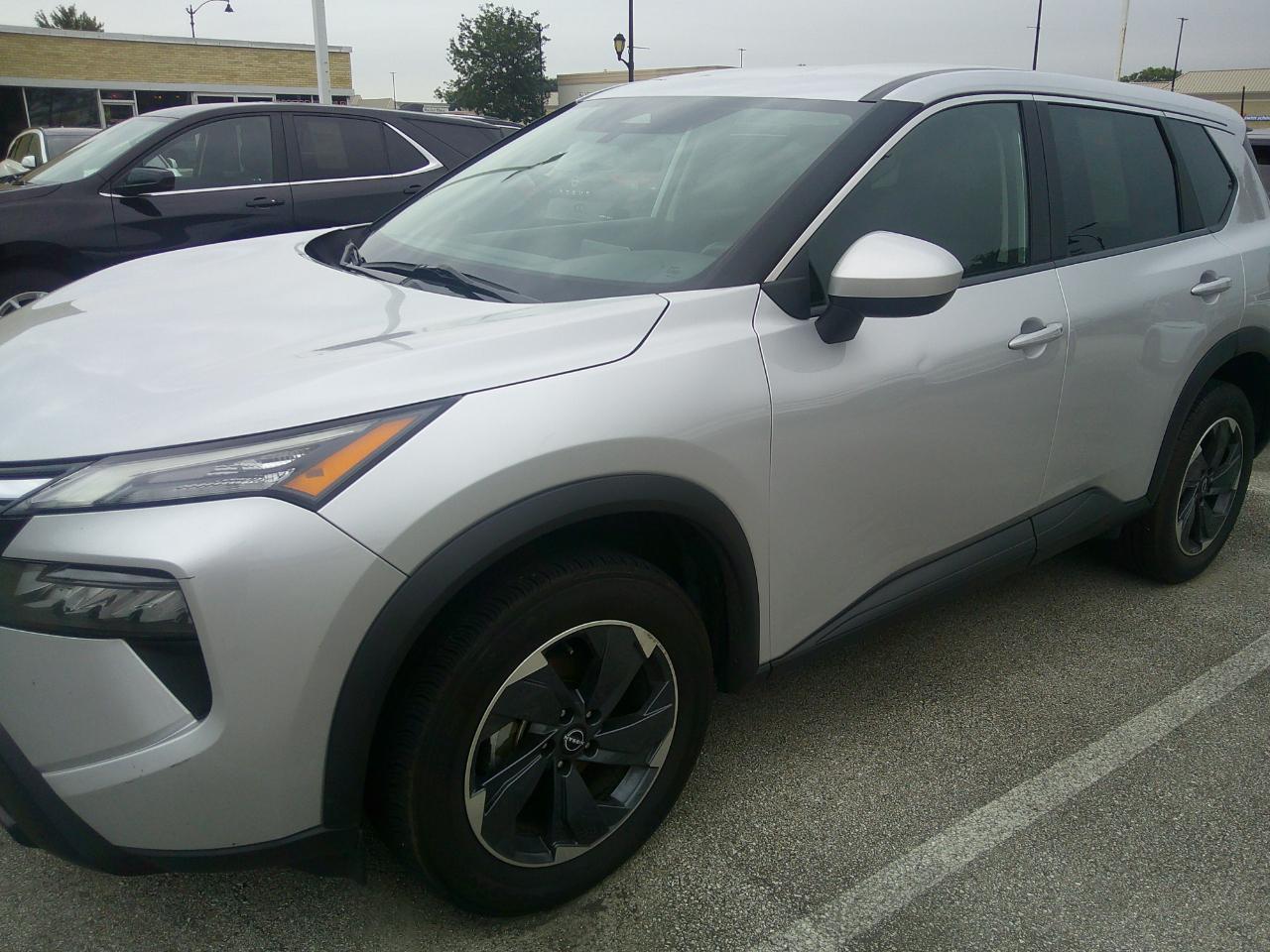 Nissan Rogue FWD SV 2024
