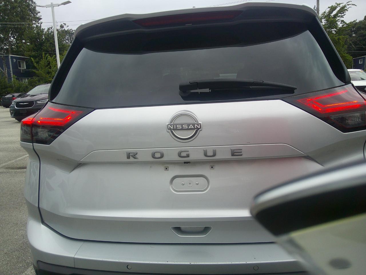 Nissan Rogue FWD SV 2024