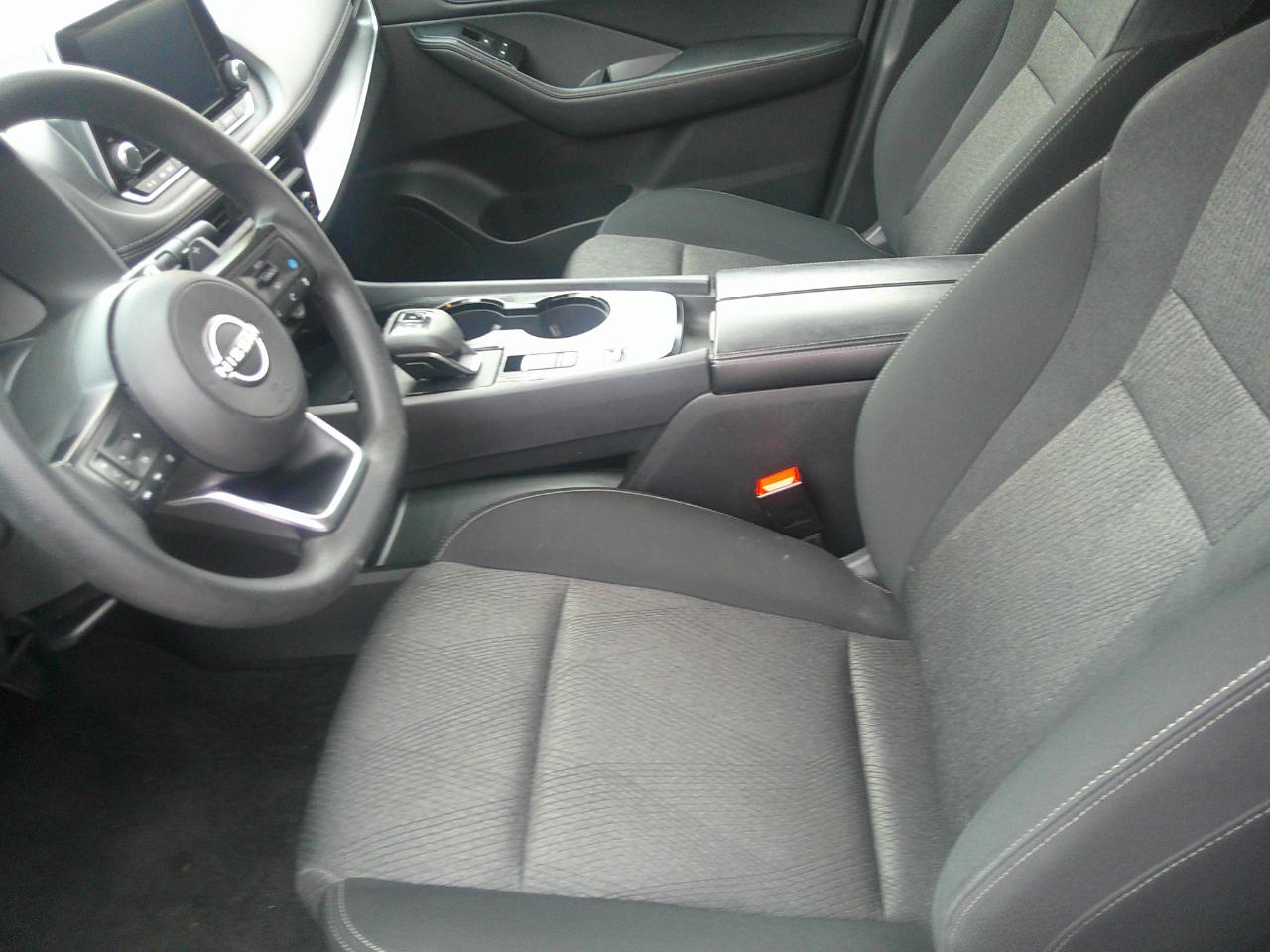 Nissan Rogue FWD SV 2024