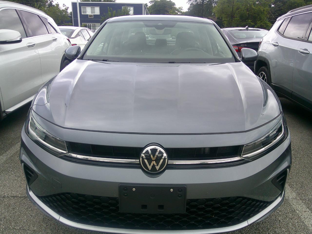 Volkswagen Jetta SE Auto 2025