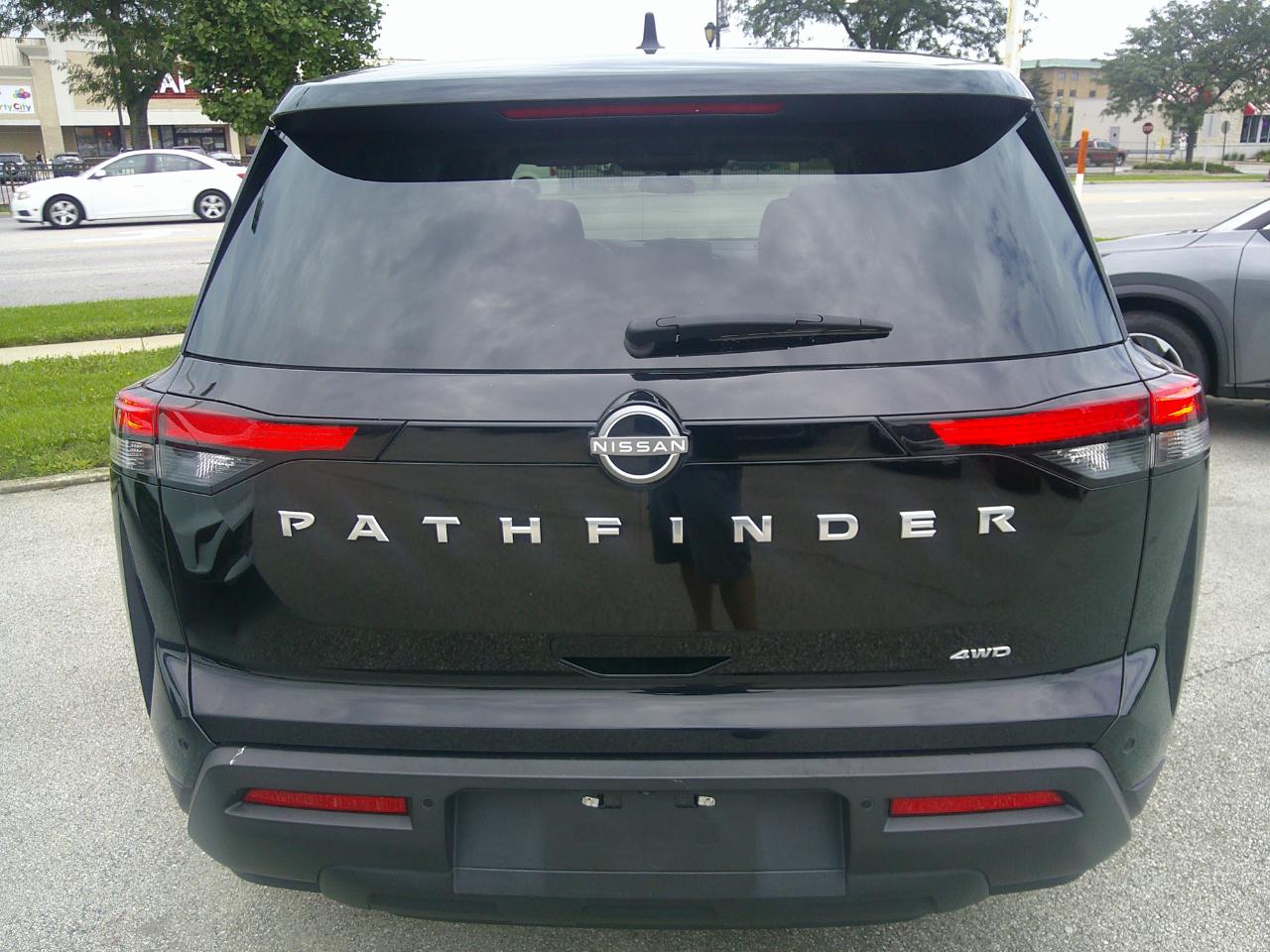 Nissan Pathfinder S 4WD 2023