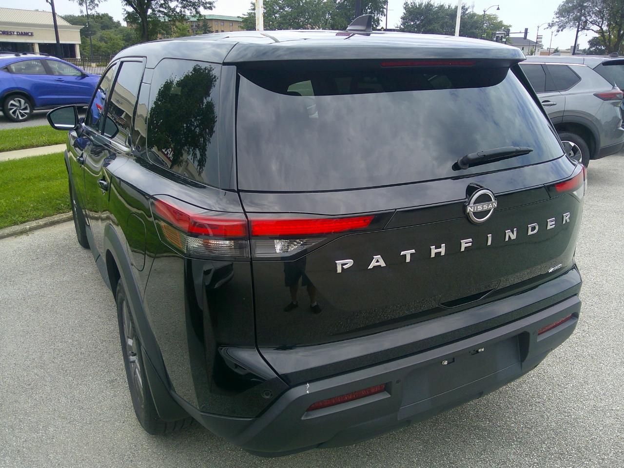 Nissan Pathfinder S 4WD 2023