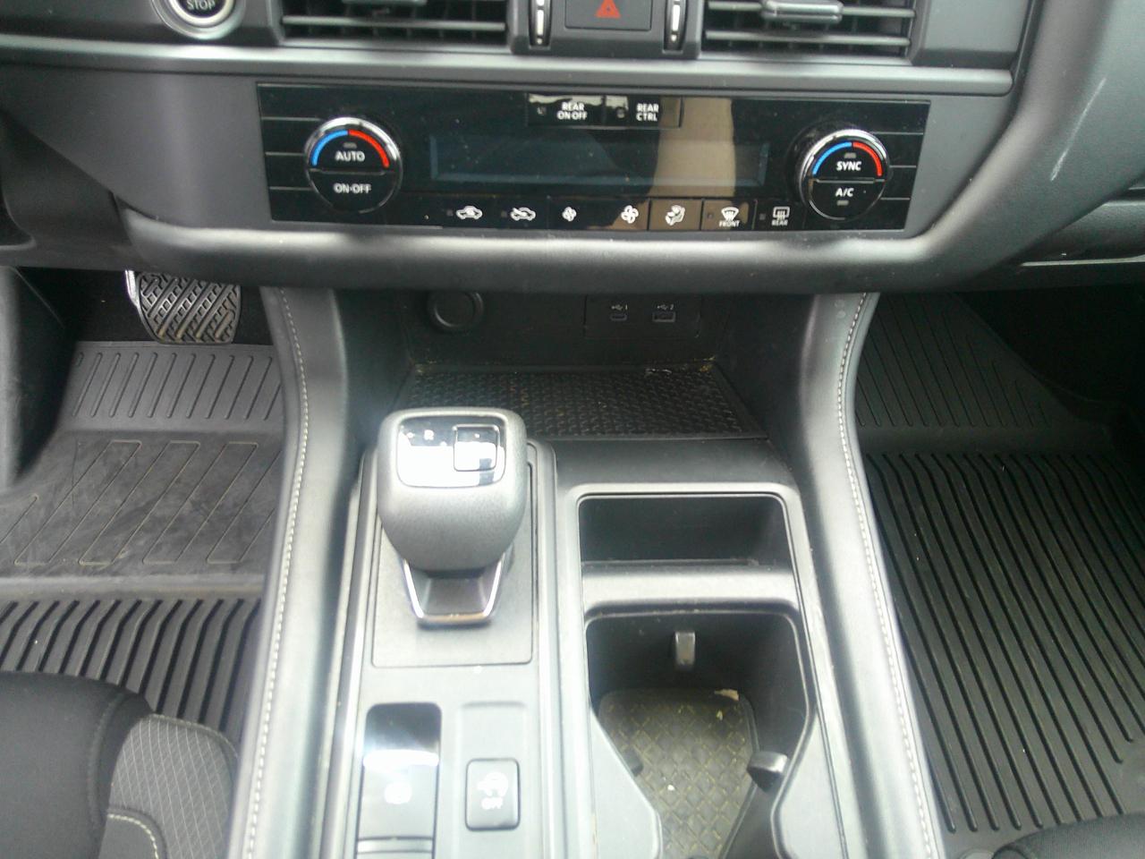 Nissan Pathfinder S 4WD 2023
