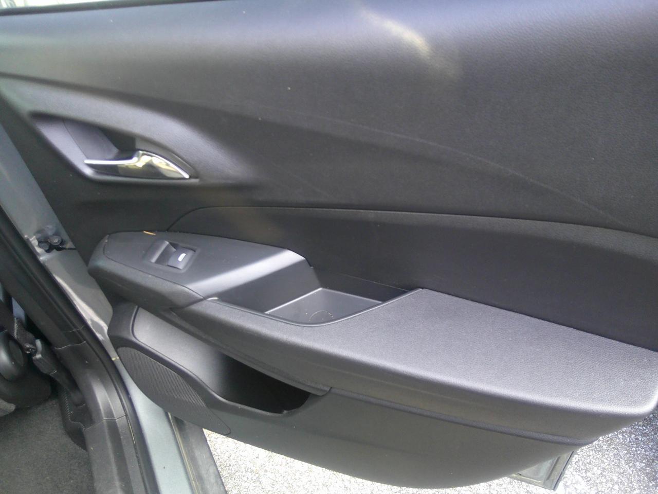 Chevrolet Trax FWD 4dr LT 2025