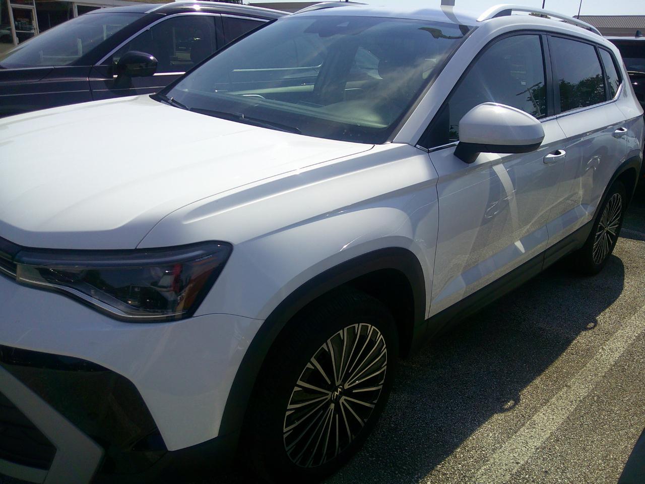 Volkswagen Taos SE FWD 2025