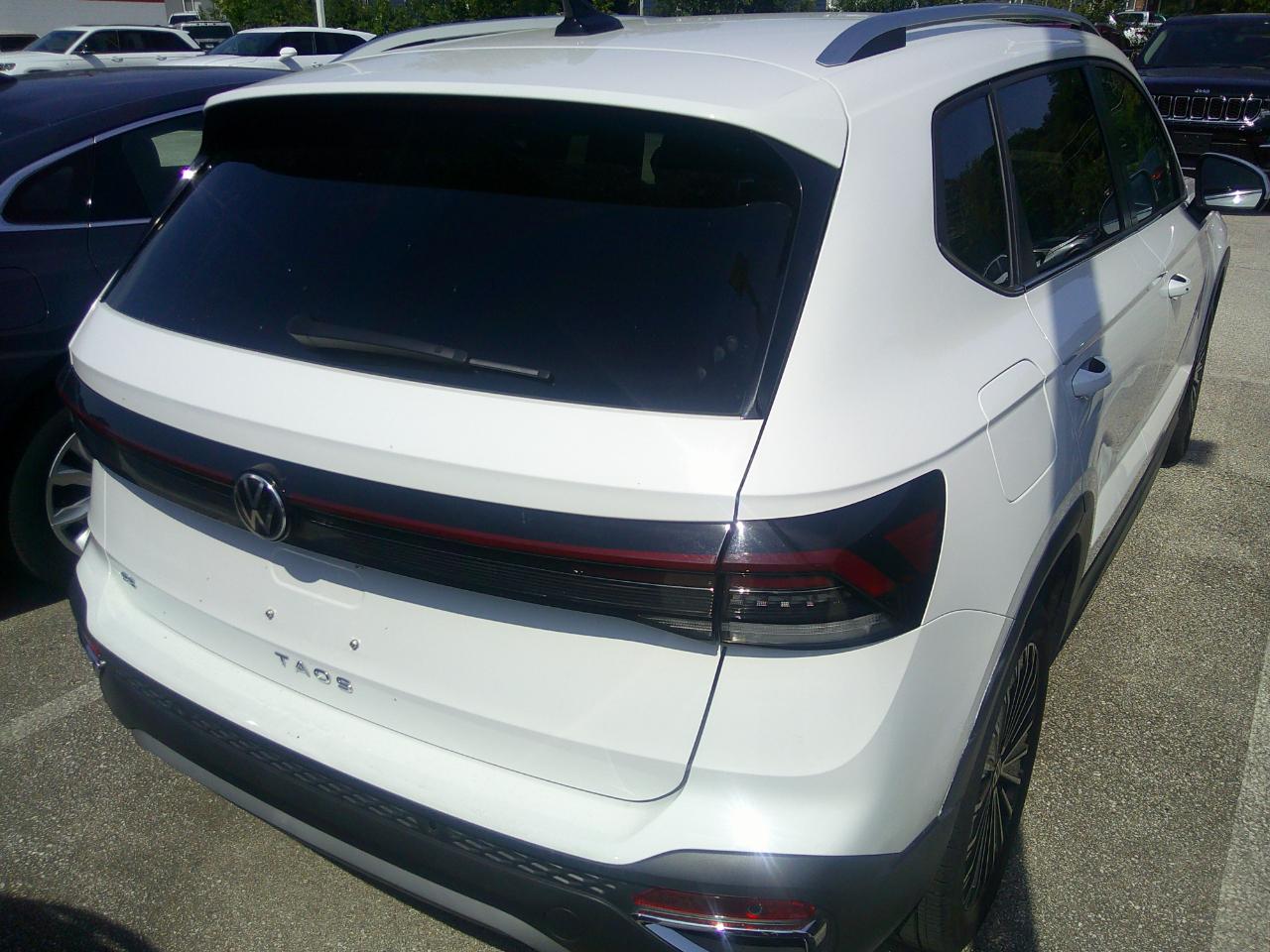 Volkswagen Taos SE FWD 2025