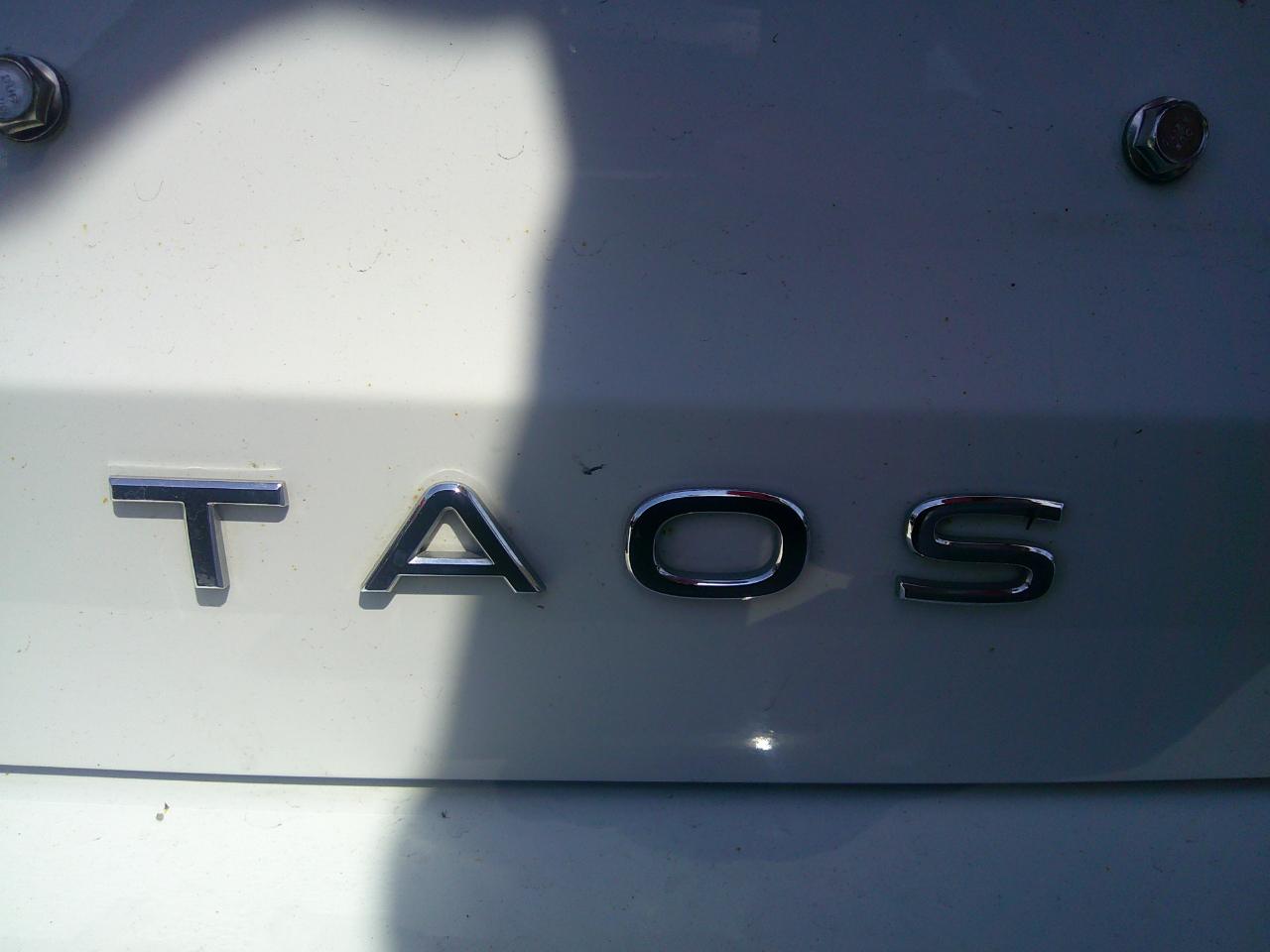 Volkswagen Taos SE FWD 2025