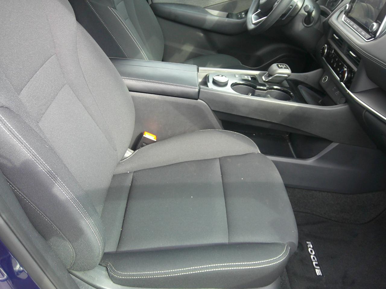 Nissan Rogue AWD SV 2025