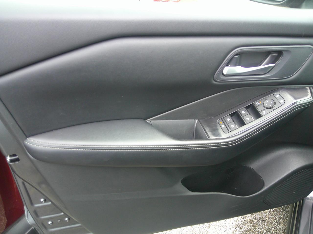 Nissan Rogue AWD SV 2025
