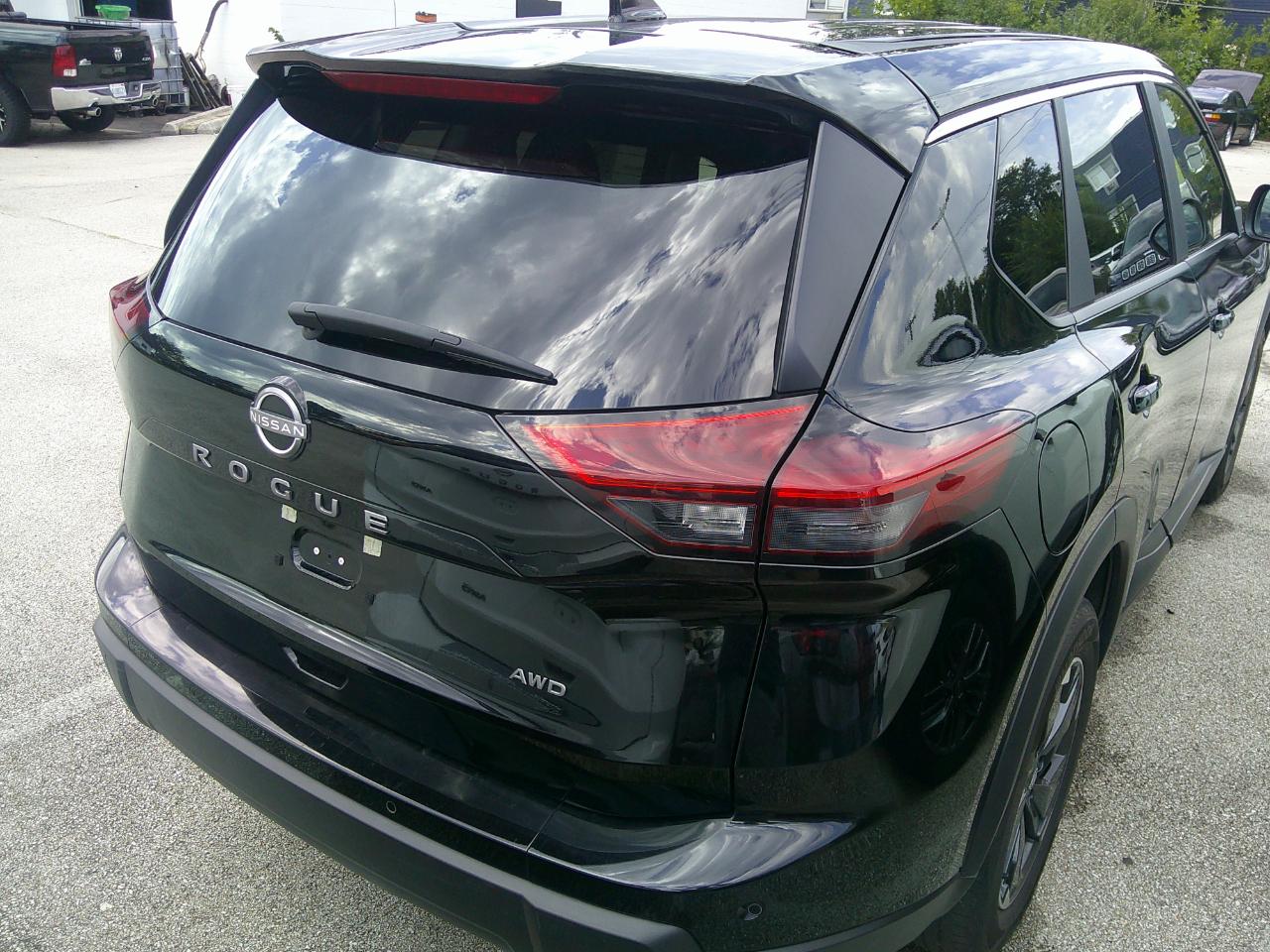 Nissan Rogue AWD SV 2025