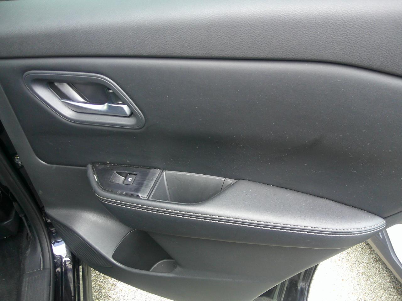 Nissan Rogue AWD SV 2025