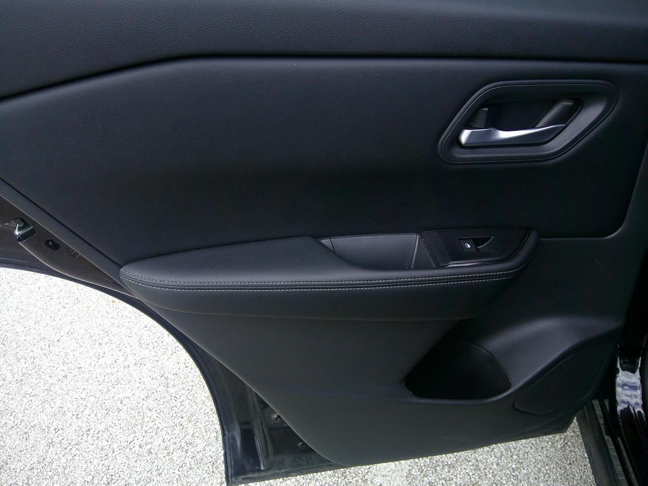 Nissan Rogue AWD SV 2025