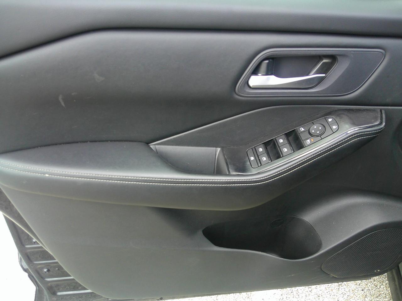 Nissan Rogue AWD SV 2025