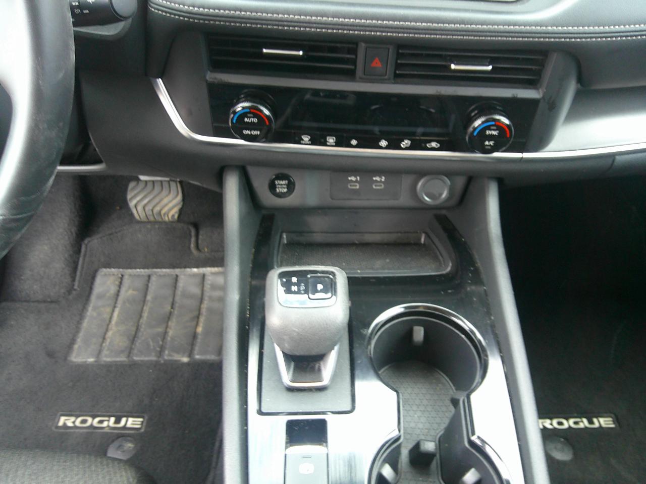 Nissan Rogue AWD SV 2025