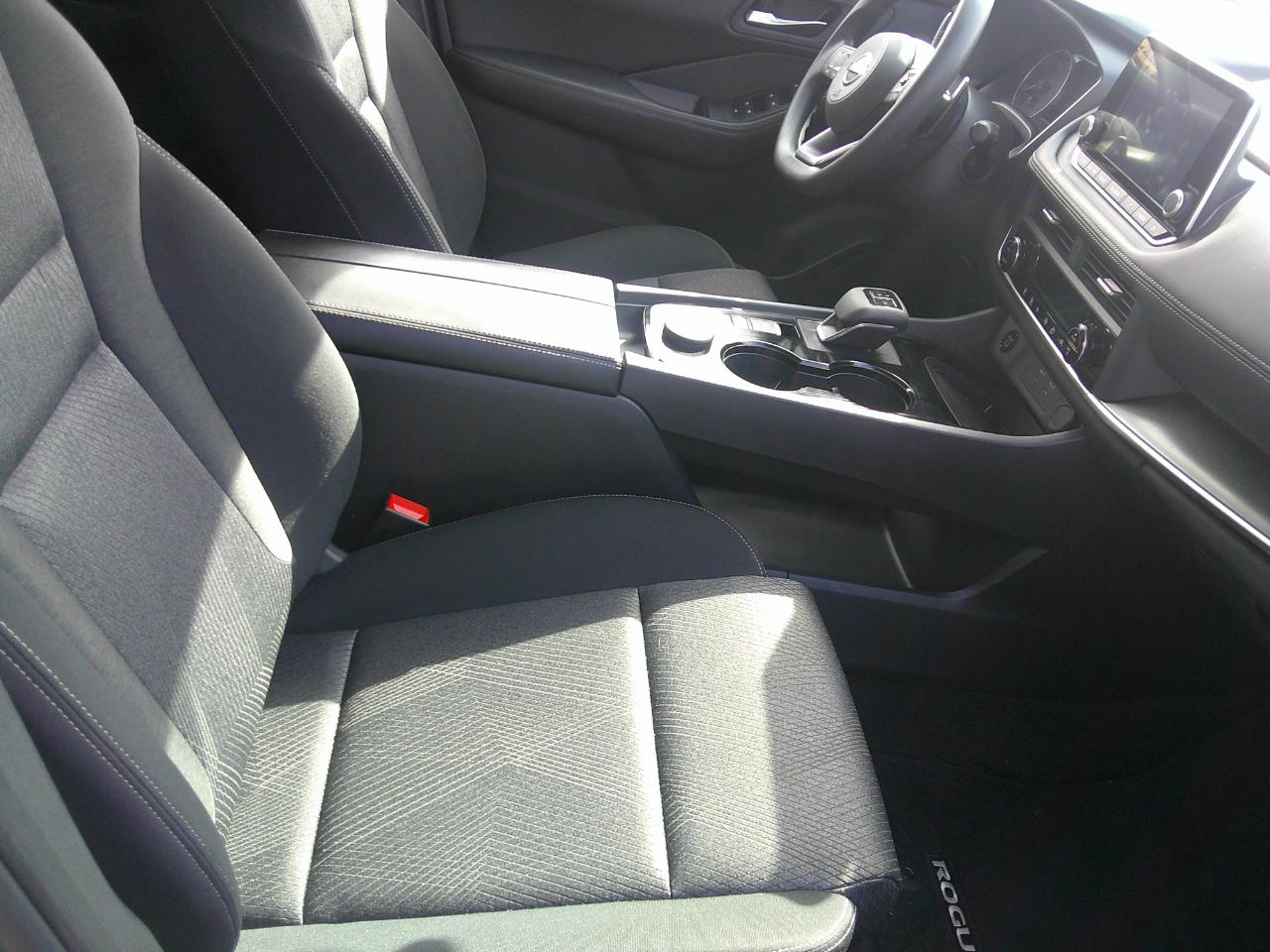 Nissan Rogue AWD SV 2024