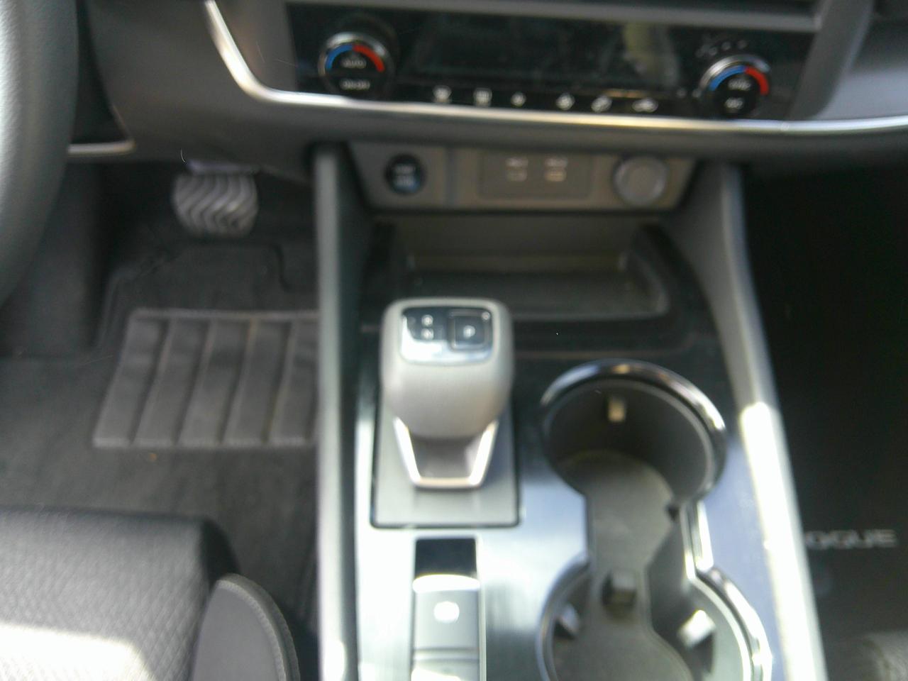 Nissan Rogue AWD SV 2024